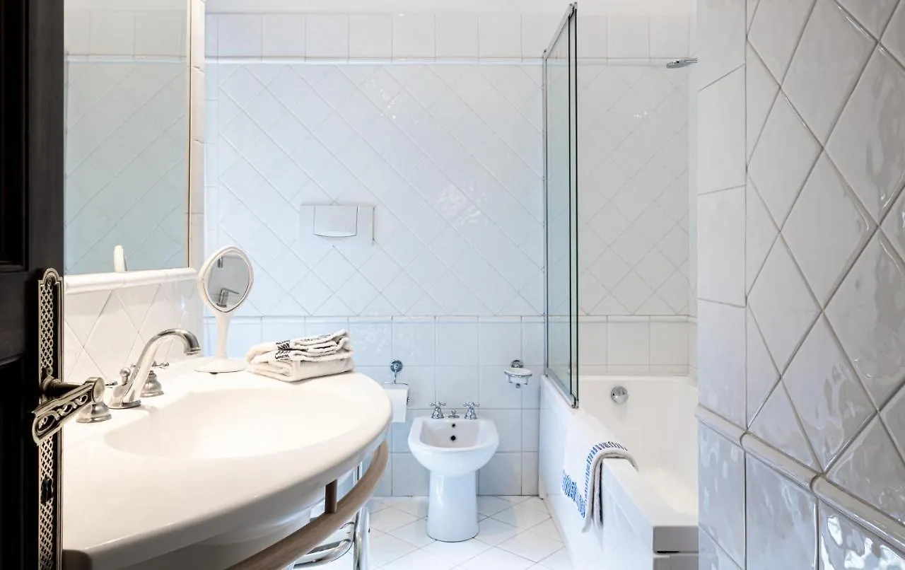 Roman Holiday Apartment For 6 By Piazza Navona