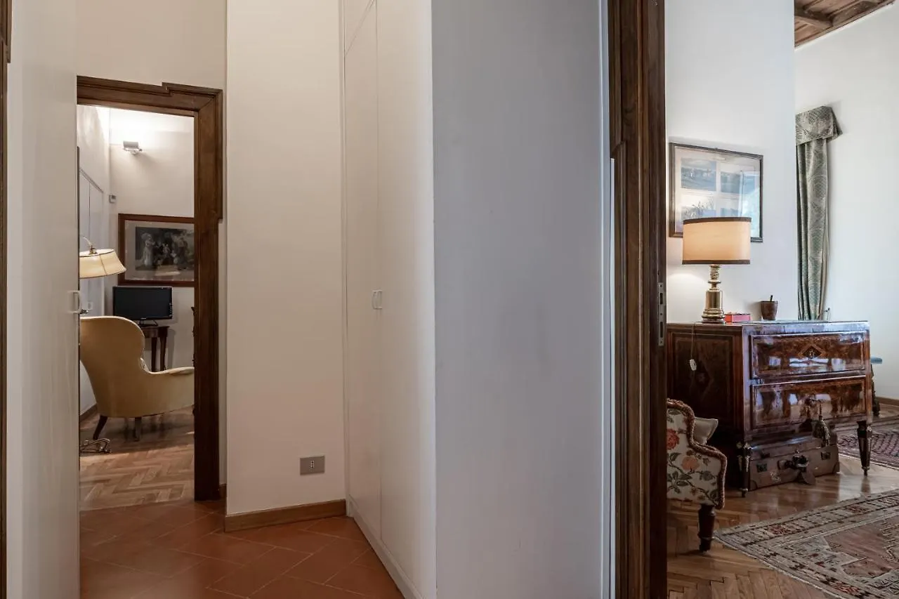 Roman Holiday Apartment For 6 By Piazza Navona
