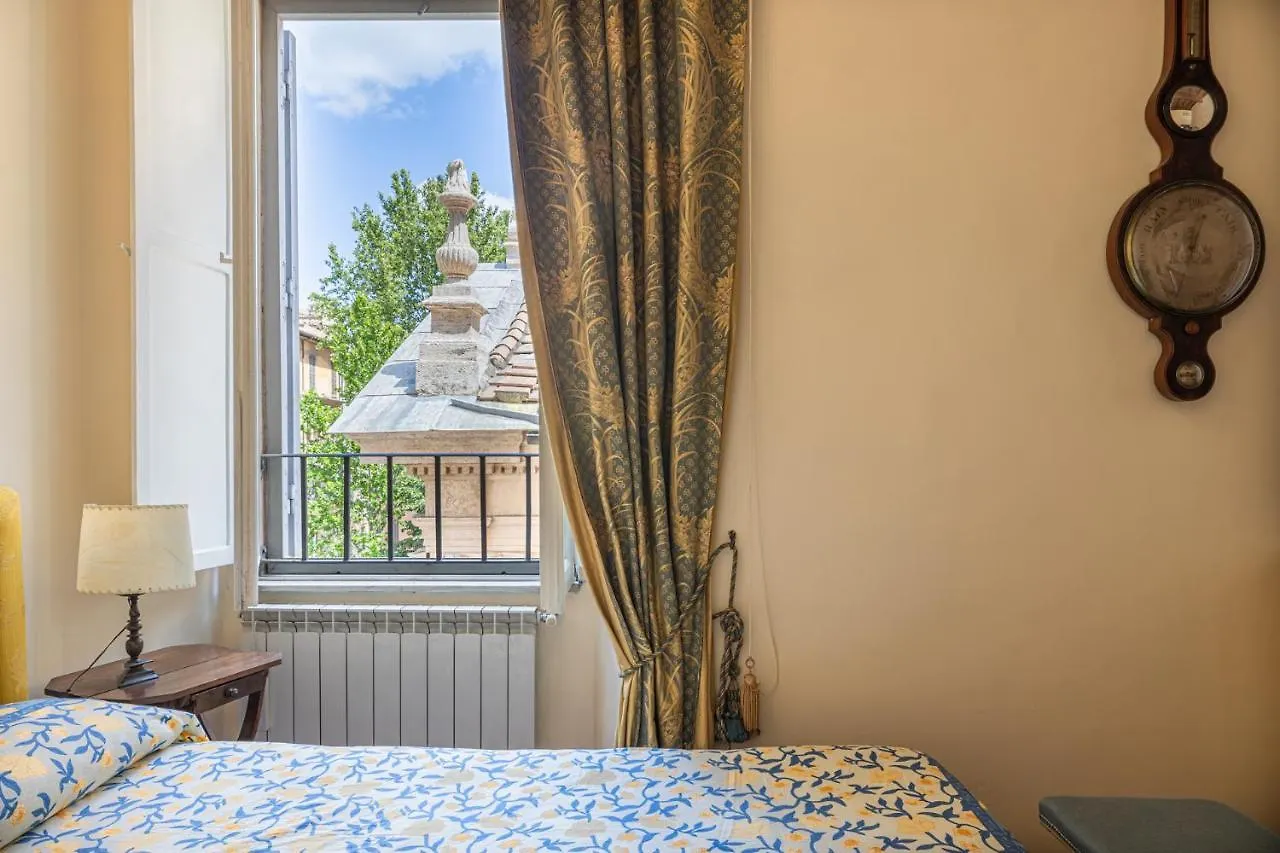 Roman Holiday Apartment For 6 By Piazza Navona  Rome