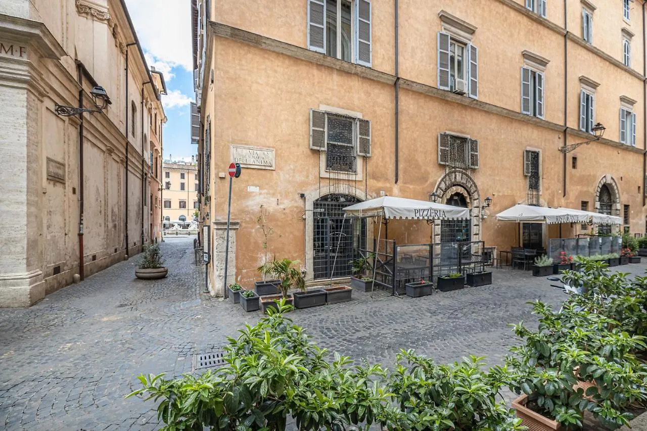 Roman Holiday Apartment For 6 By Piazza Navona